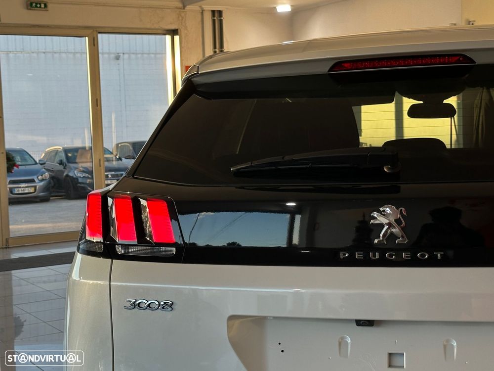 Peugeot 3008 1.5 BlueHDi Active - 16