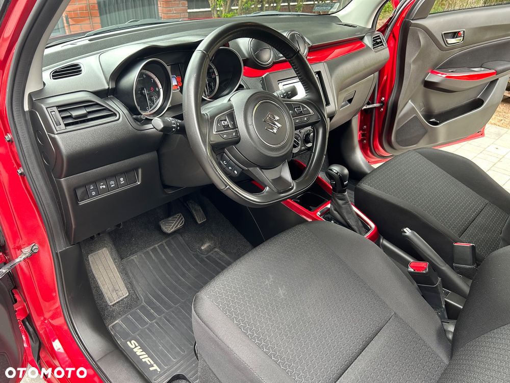 Suzuki Swift 1.2 Dualjet SHVS Premium Plus CVT - 6