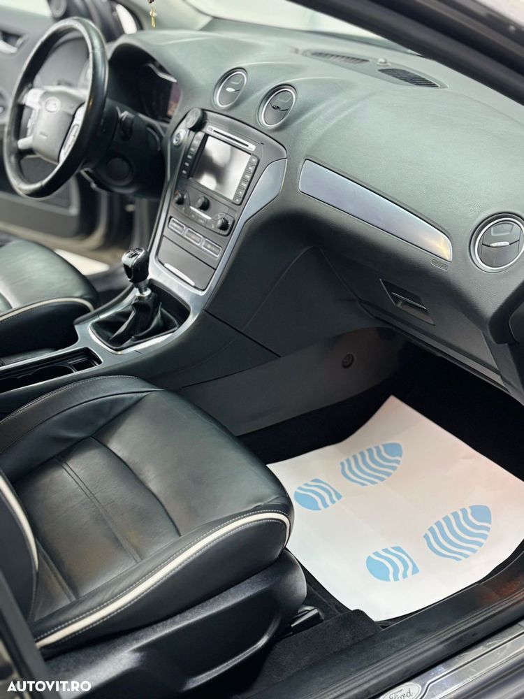 Ford Mondeo 2.0 TDCi Business Class - 9