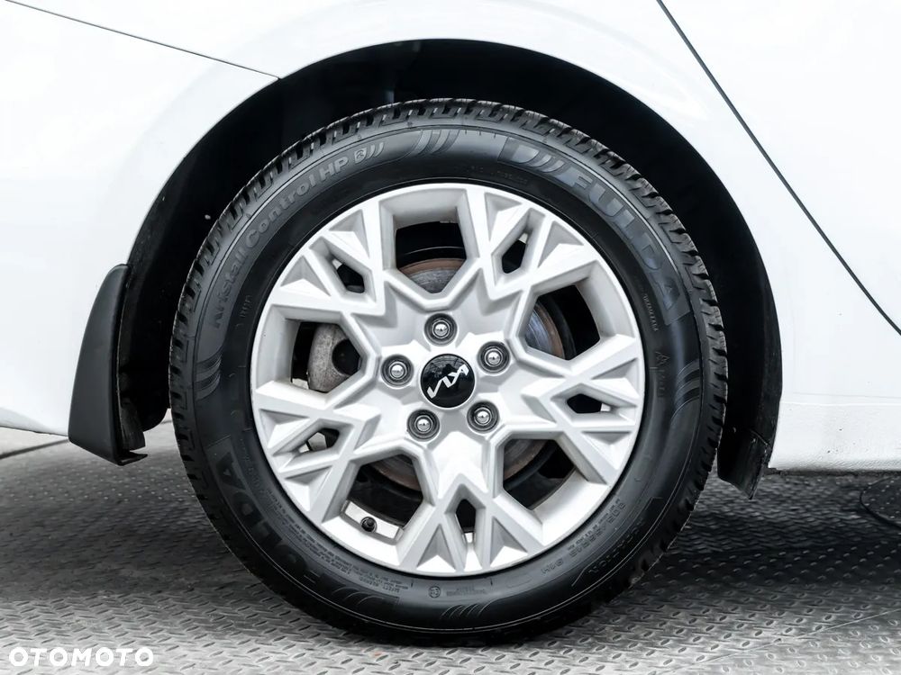 Kia Ceed 1.5 T-GDI M - 12