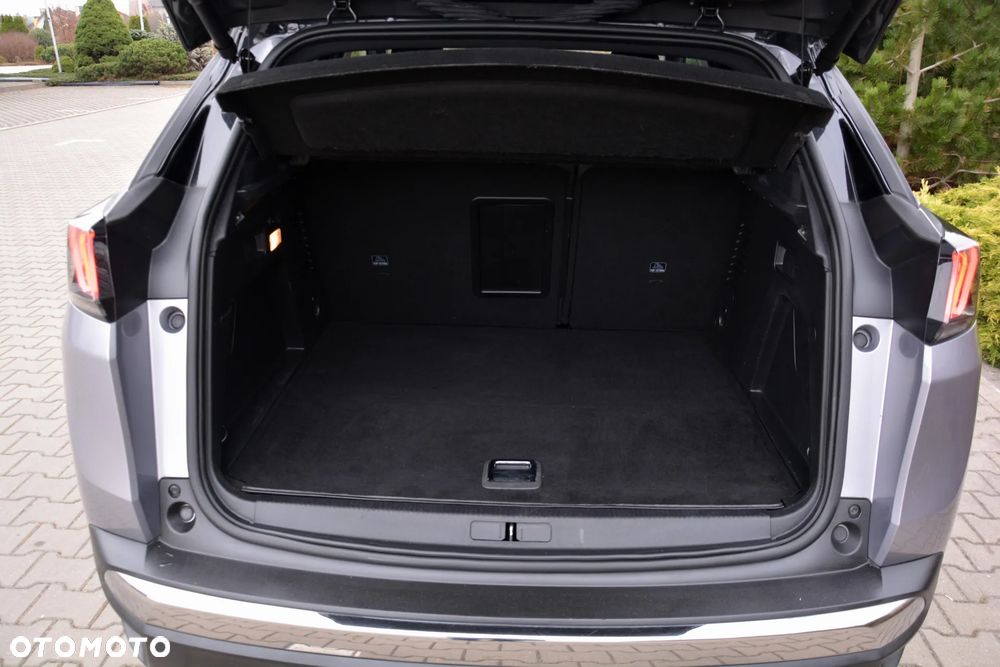 Peugeot 3008 1.6 PureTech HYbrid4 GT Line S&S EAT8 - 28