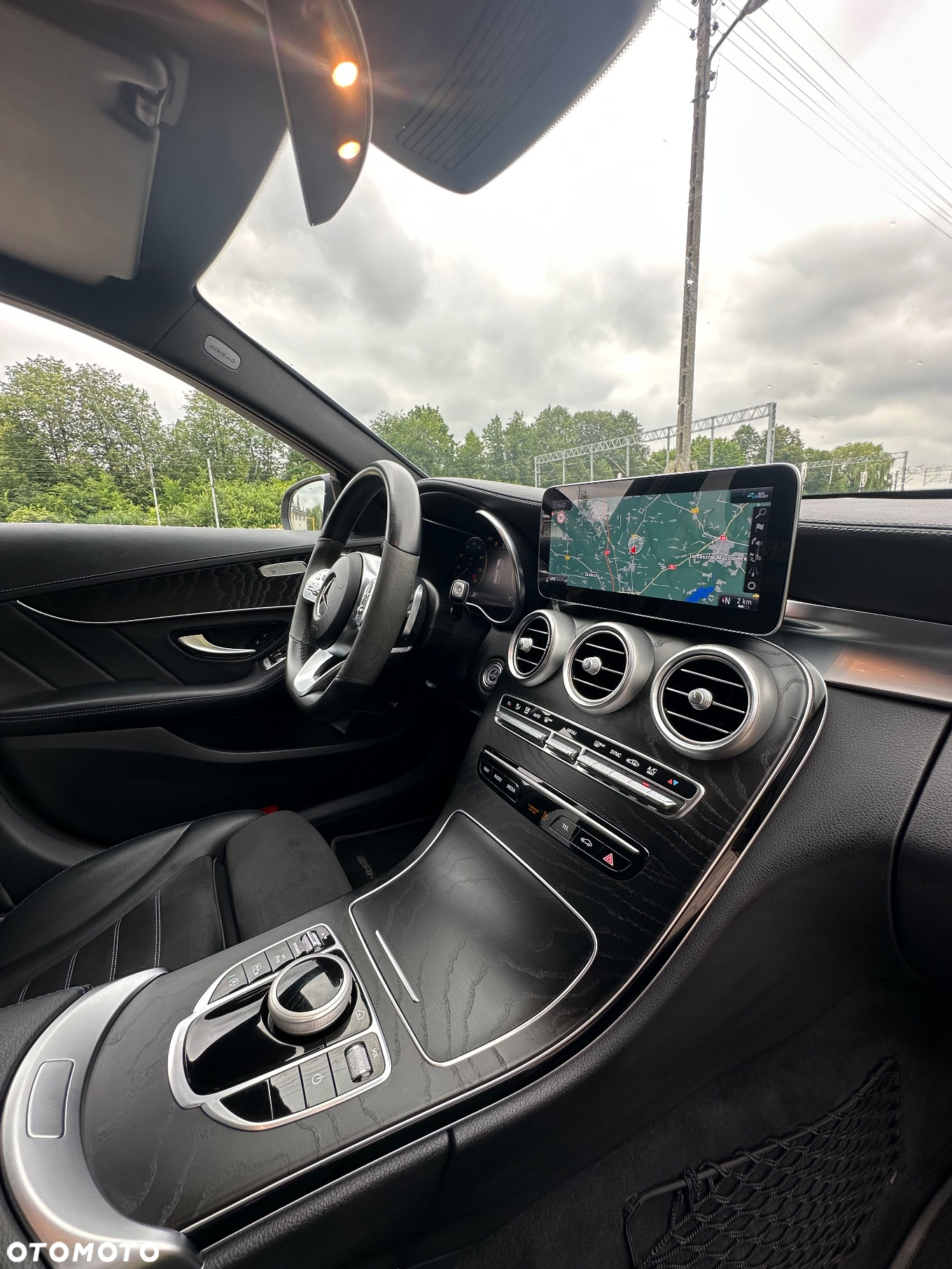 Mercedes-Benz Klasa C 220 d T 9G-TRONIC Night Edition - 26