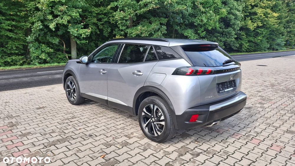 Peugeot 2008 PureTech 130 EAT8 Allure - 11