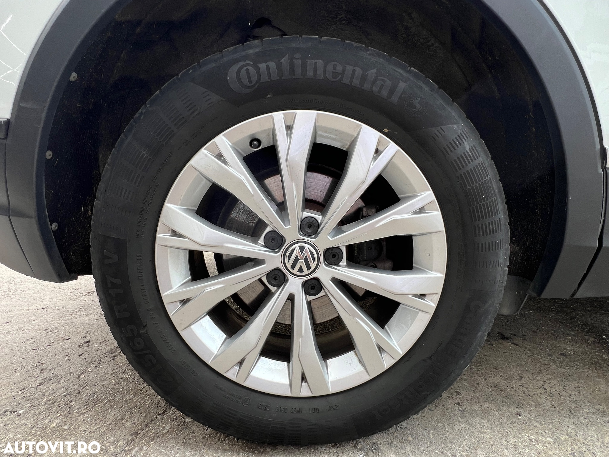 Volkswagen Tiguan 2.0 TDI DPF DSG Comfortline - 28