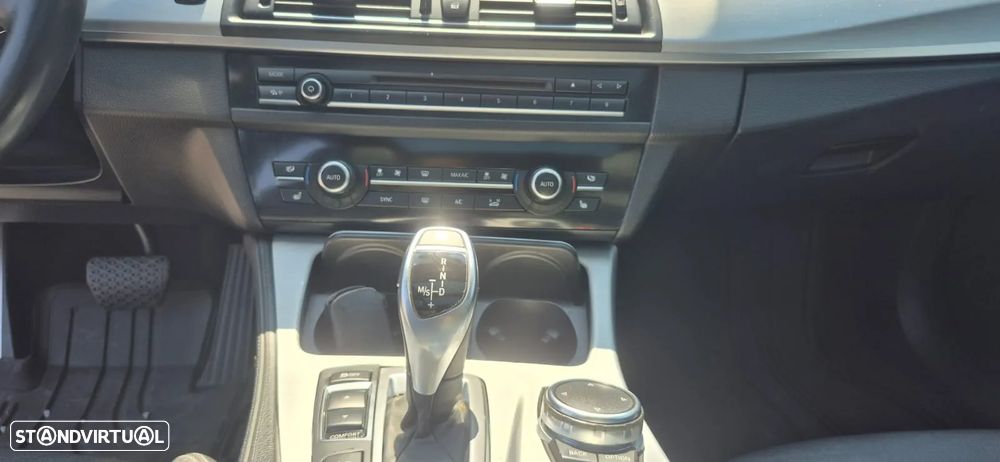 BMW 535 d xDrive Pack M Auto - 11