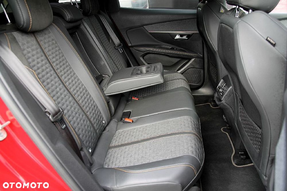 Peugeot 3008 1.2 PureTech Road Trip S&S - 25