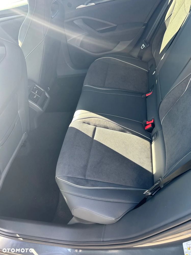 Skoda Superb 2.0 TDI SCR Sportline DSG - 9