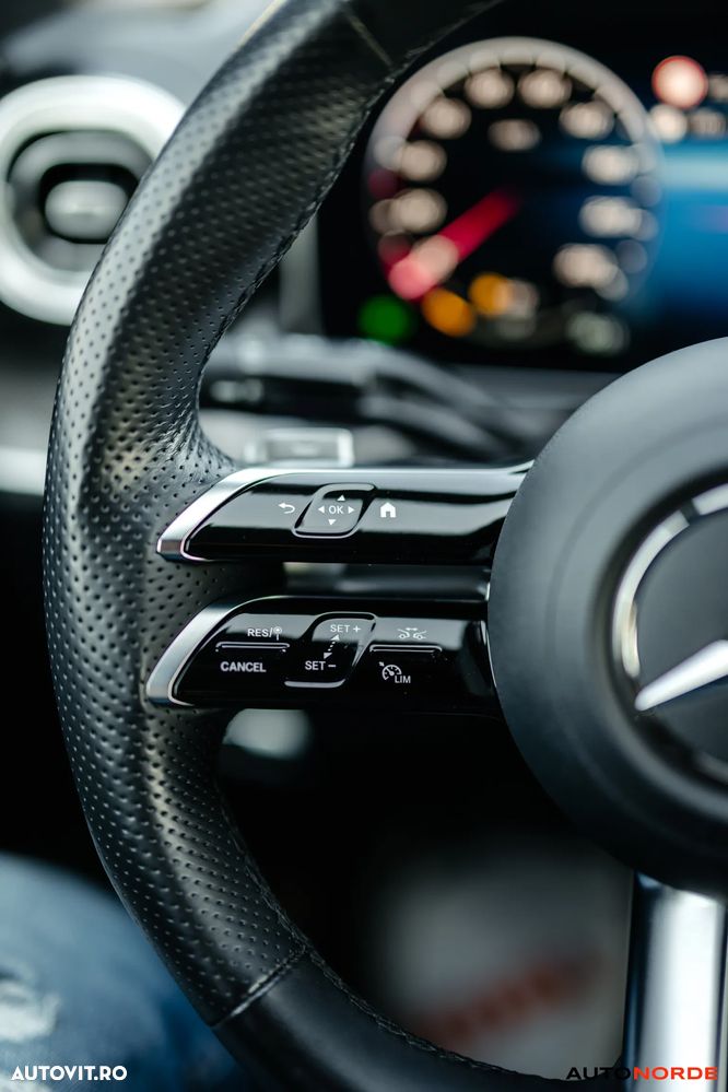 Mercedes-Benz C 300 e 9G-TRONIC AMG Line - 16