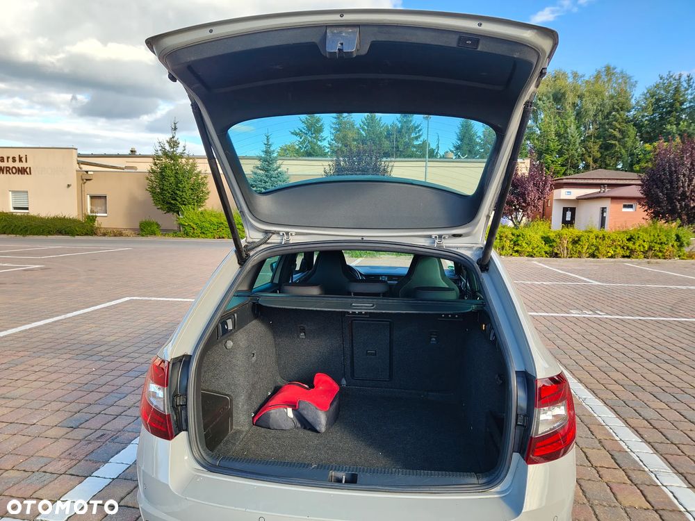 Skoda Octavia 2.0 TDI RS DSG - 7