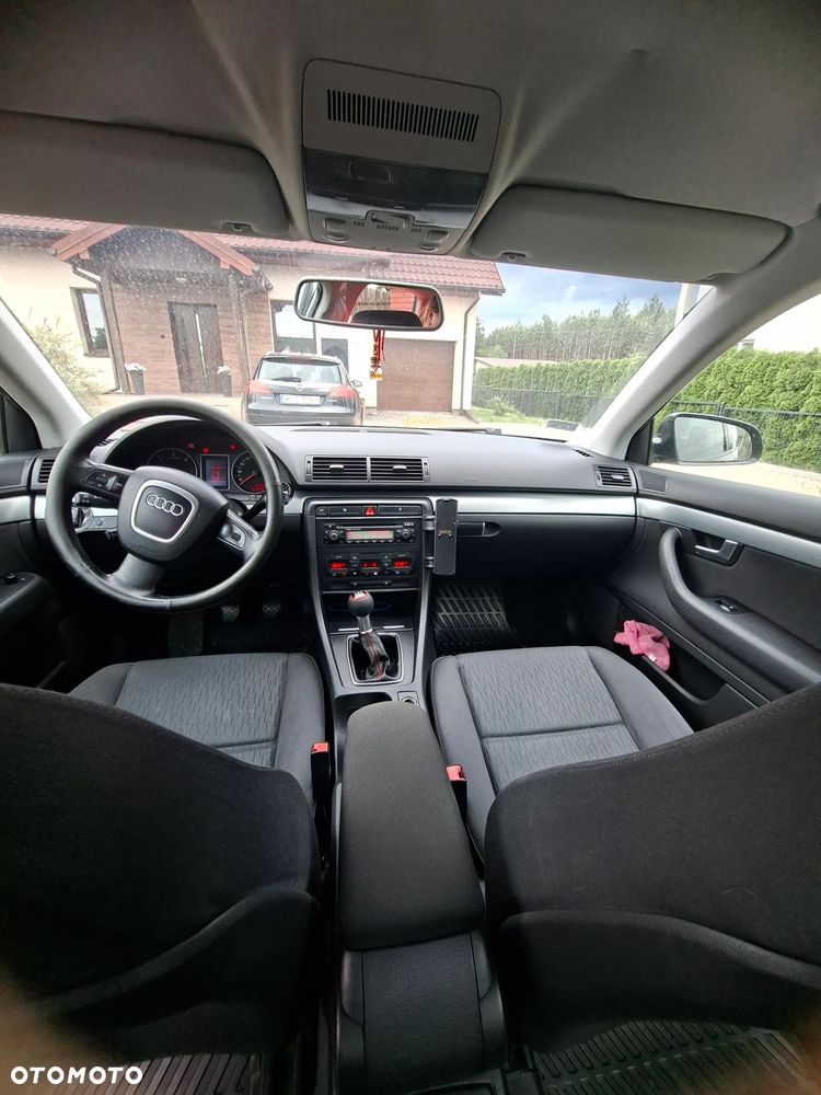 Audi A4 Limousine - 7