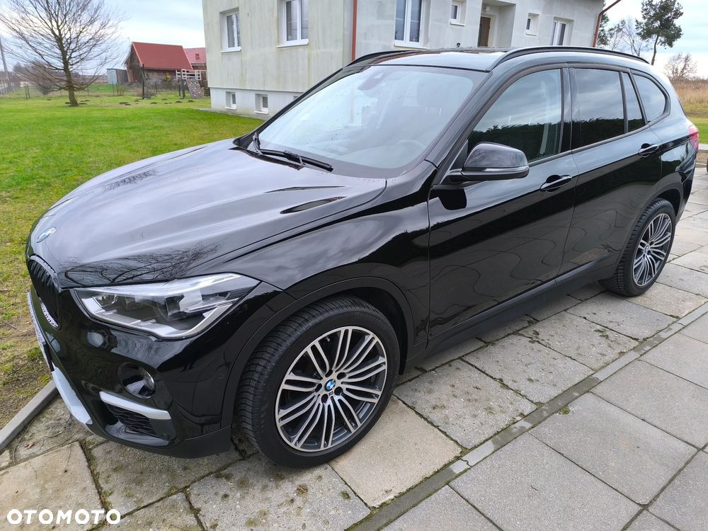 BMW X1 xDrive20d Advantage - 11