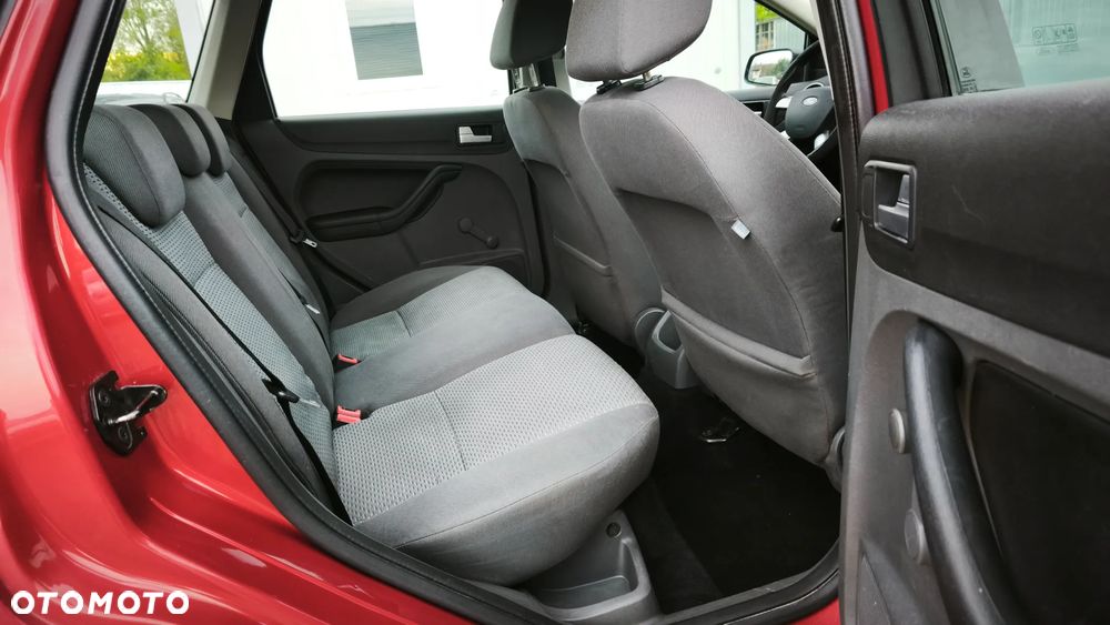 Ford Focus - 31