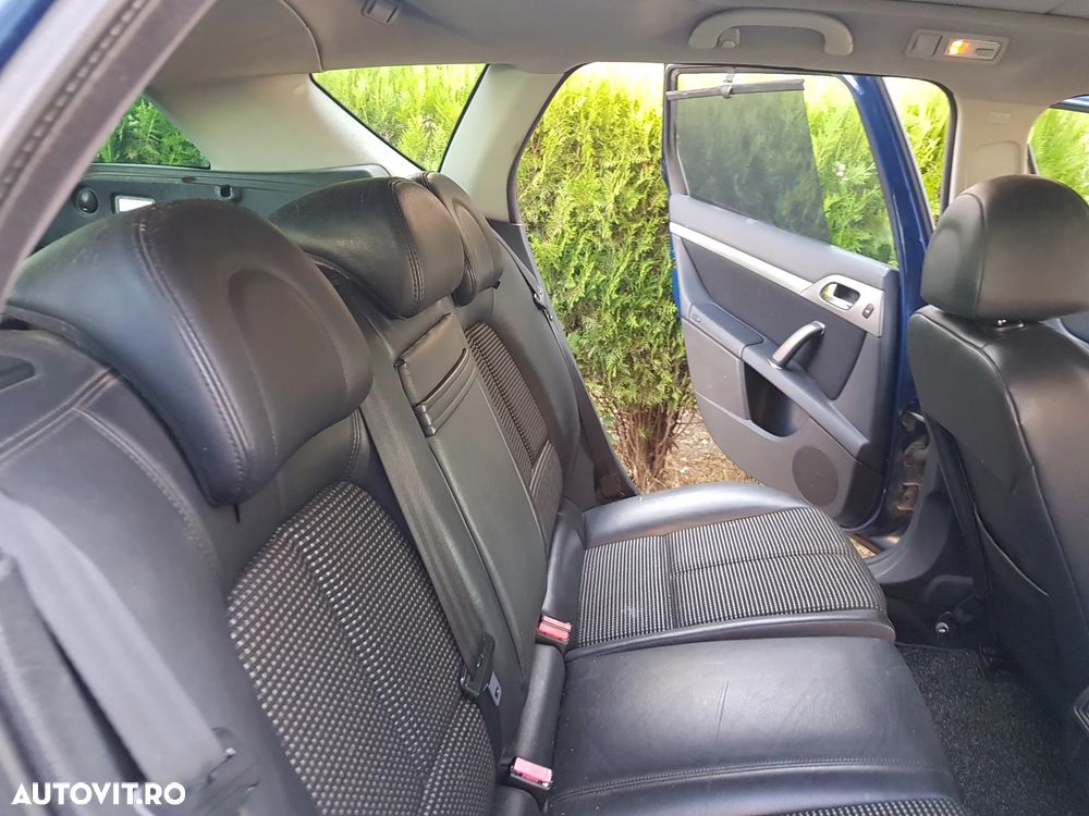 Peugeot 407 HDi 135 Automatik Esplanade - 21