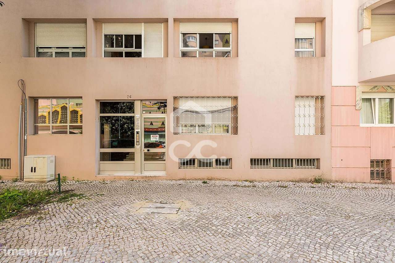 Apartamento T2+1 no Subsolo de um Prédio | Olaias, Lisboa - Grande imagem: 2/26