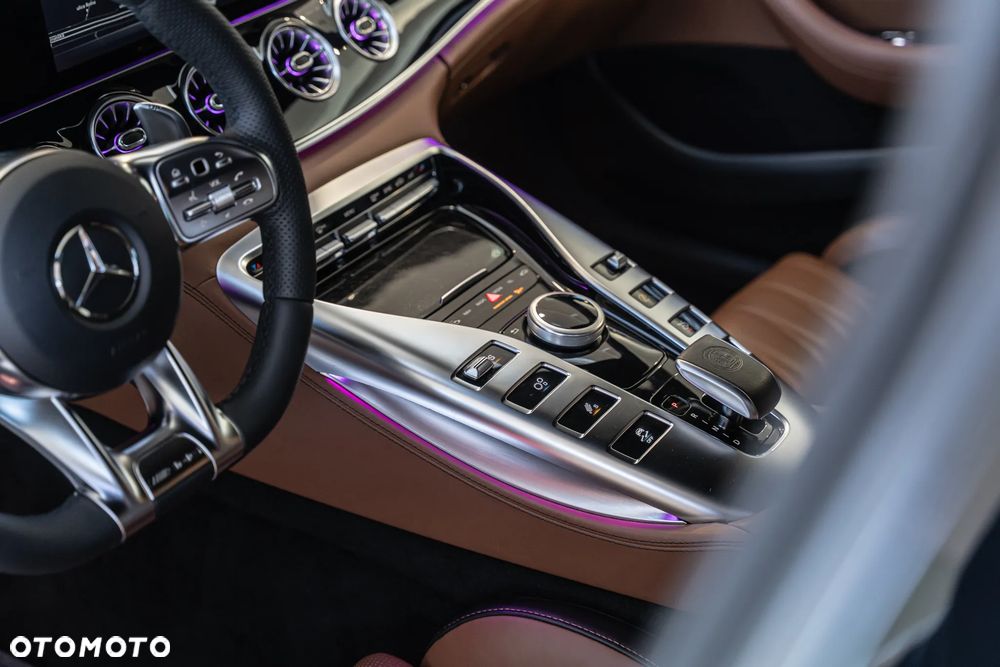 Mercedes-Benz AMG GT 43 Speedshift TCT 9G - 26