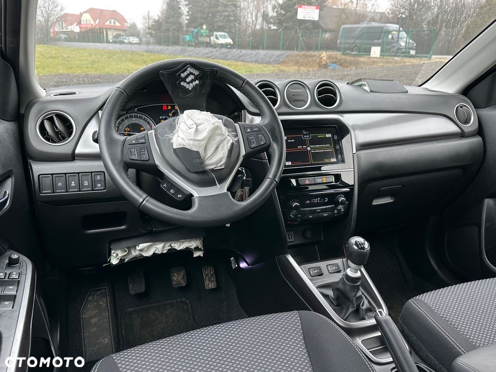 Suzuki Vitara - 22