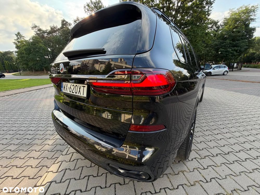 BMW X7 xDrive40d mHEV - 11