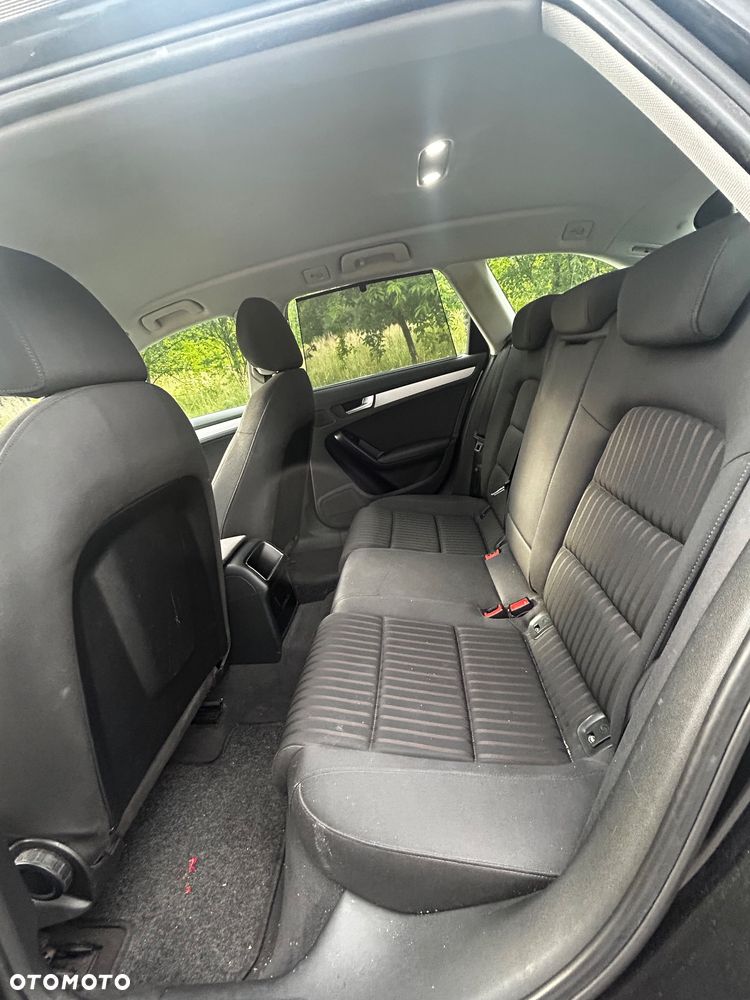 Audi A4 Avant 2.0 TDI Quattro - 32
