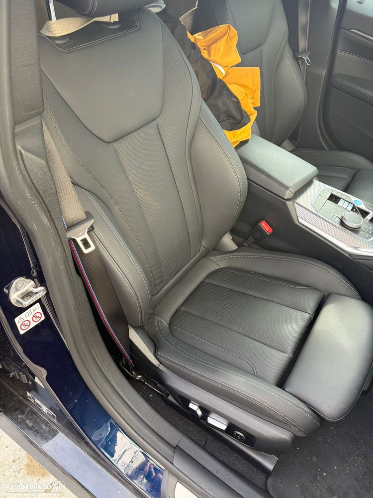 BMW i4 eDrive35 Pack Desportivo M Pro - 6