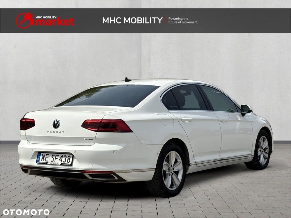 Volkswagen Passat 2.0 TDI 4Mot Elegance DSG - 5