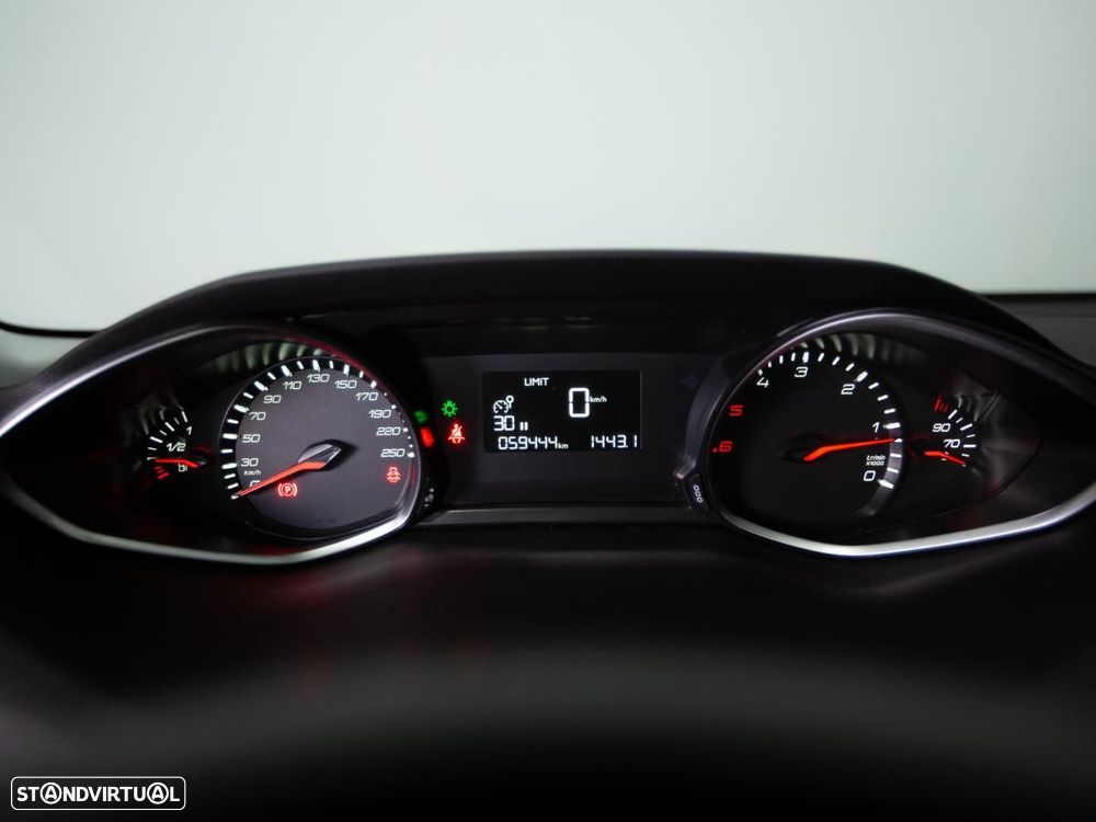 Peugeot 308 1.5 BlueHDi Business Line - 18