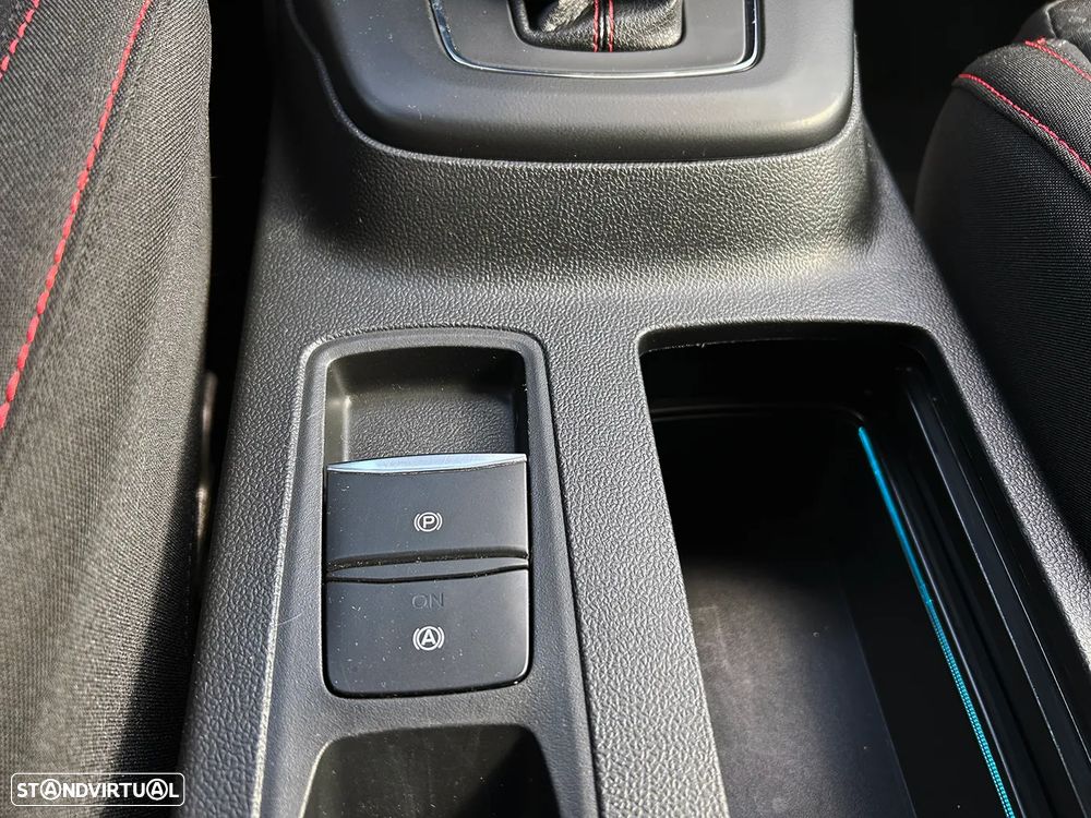 Ford Focus SW 1.0 EcoBoost MHEV ST-Line X Aut. - 44