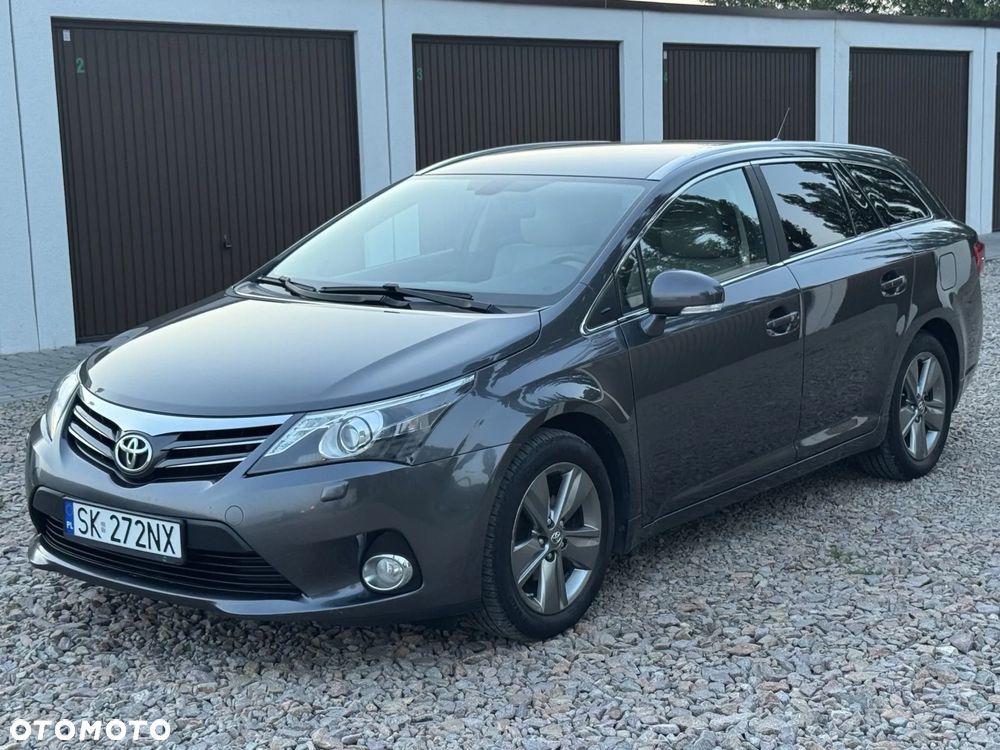 Toyota Avensis - 22