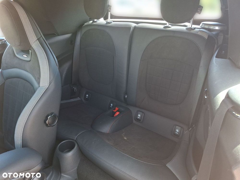 MINI John Cooper Works - 18