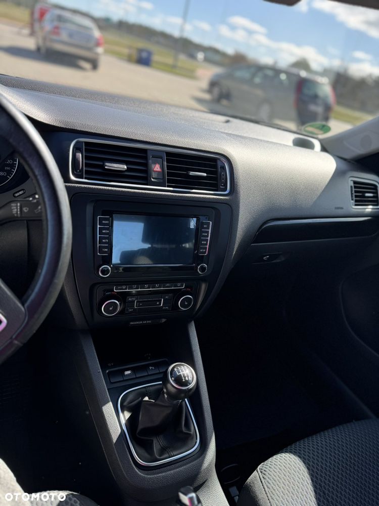 Volkswagen Jetta 1.2 TSI Comfortline - 20