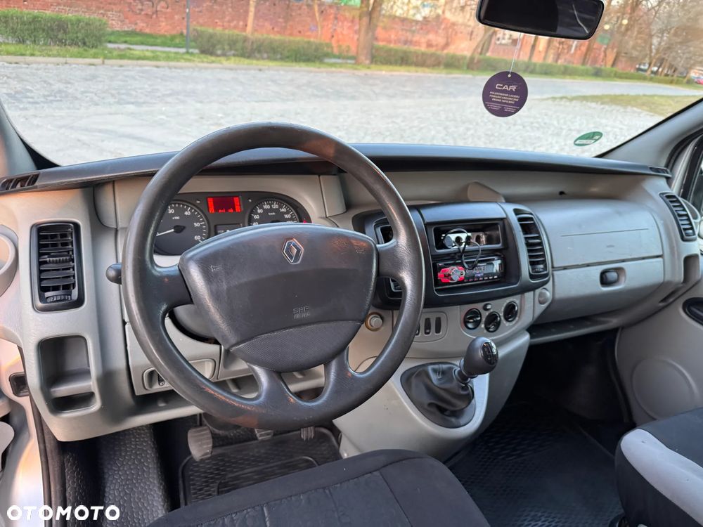 Renault Trafic 2.5 DCI 135 KM - 6