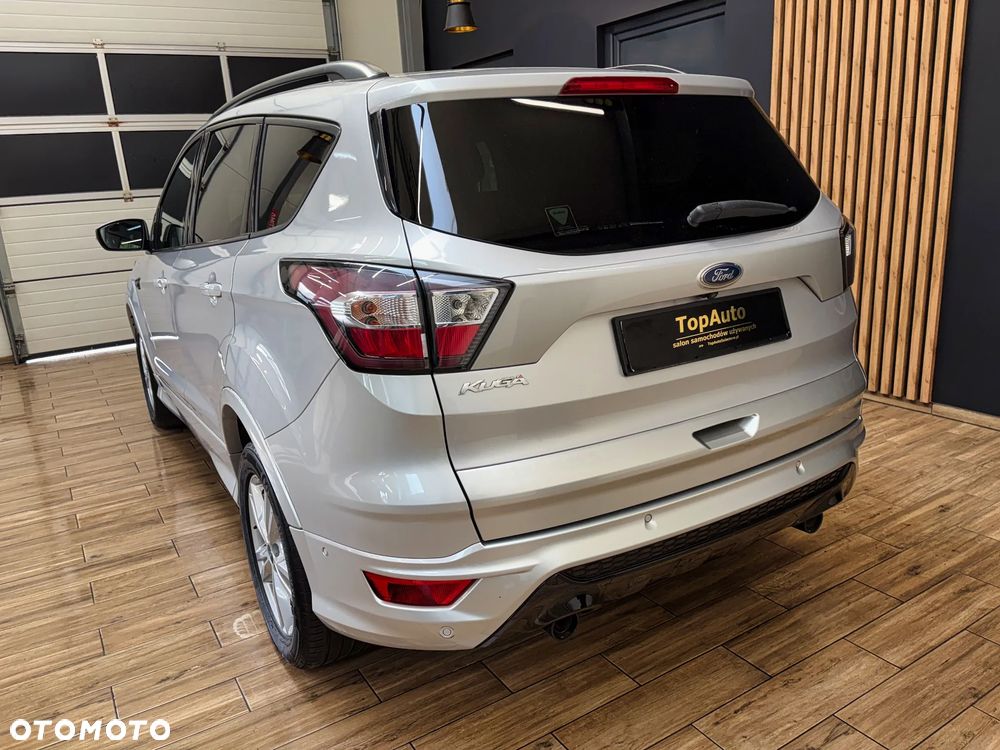 Ford Kuga 1.5 TDCi 2x4 Titanium - 8