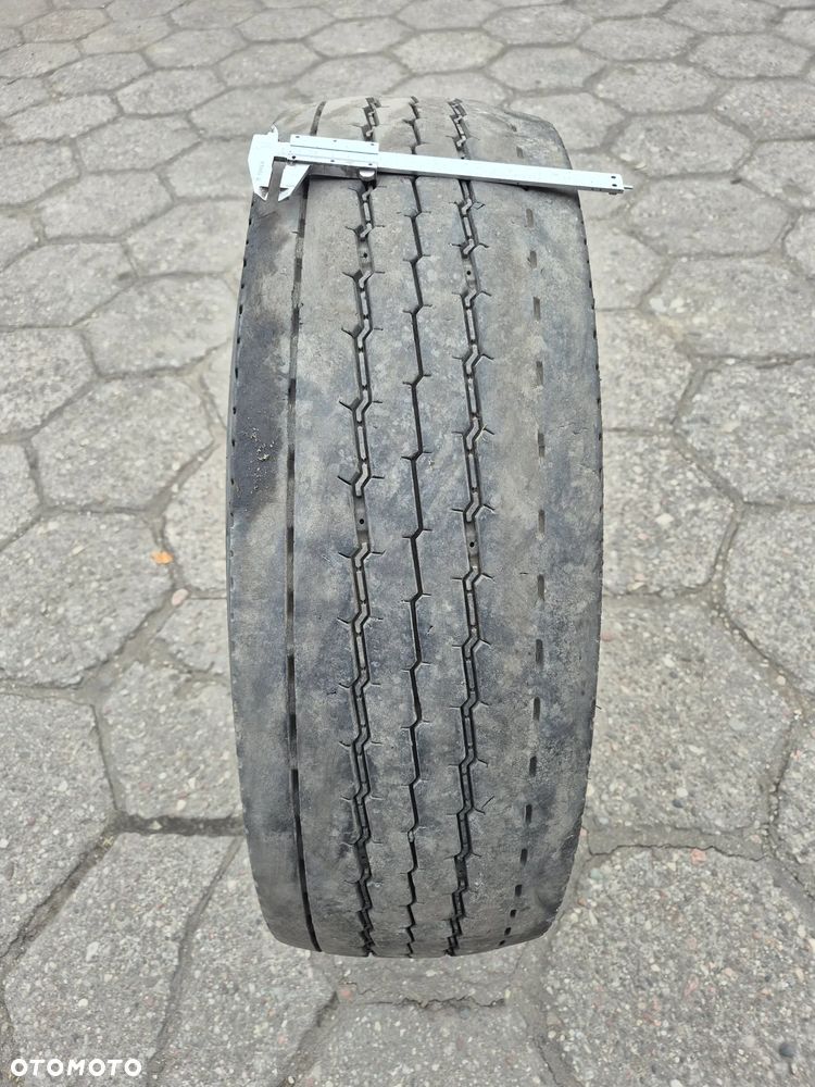 OPONA KOŁO SAVA AVANT 235 75 R 17,5 2020 ROK 7mm - 1