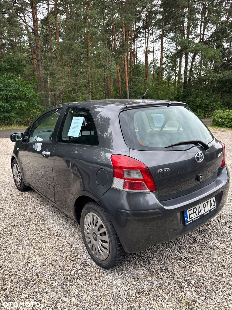 Toyota Yaris 1.4 D-4D Luna - 2