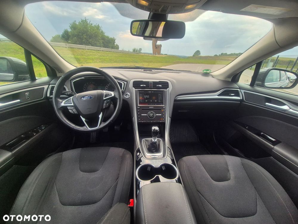 Ford Mondeo 2.0 TDCi Titanium - 35