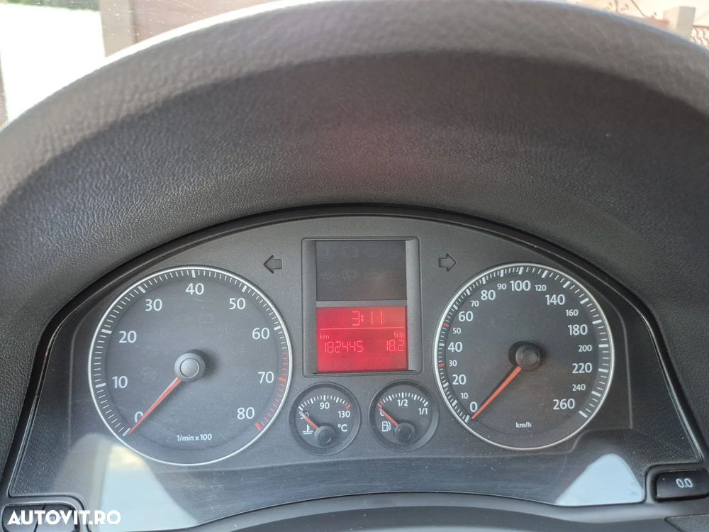 Volkswagen Golf 1.6 Comfortline - 9