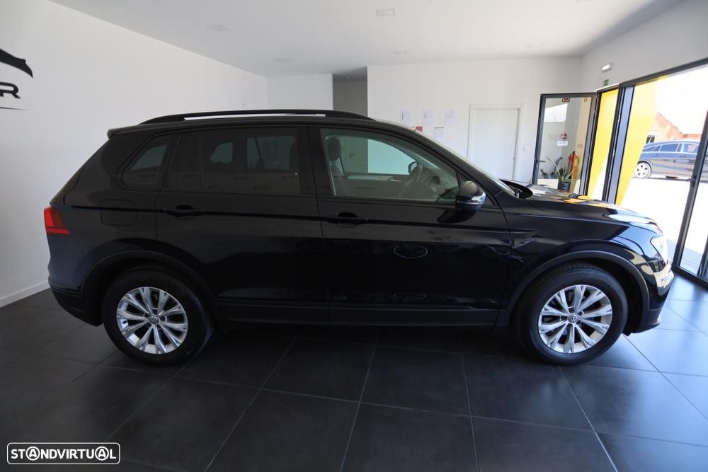 VW Tiguan 1.6 TDI Confortline - 6