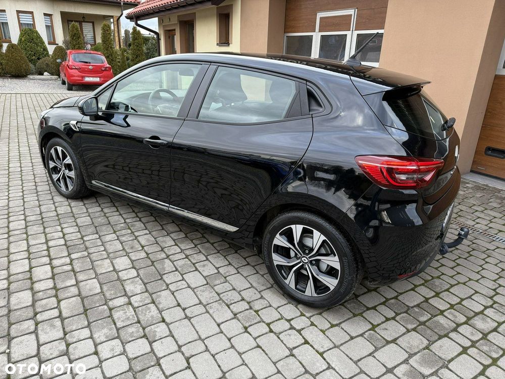 Renault Clio - 10