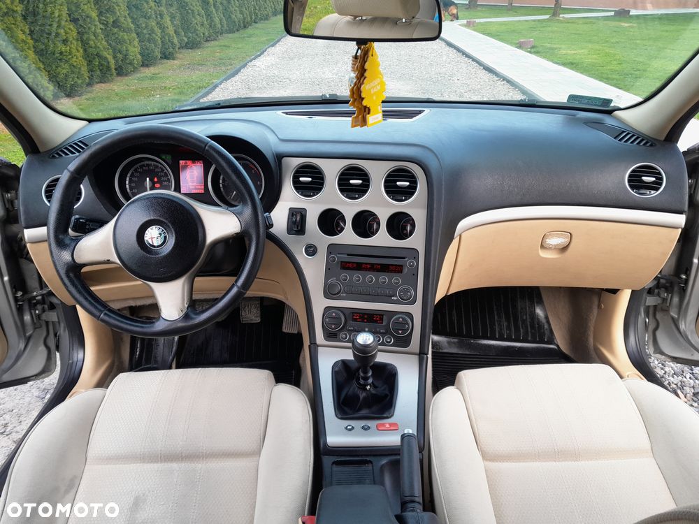 Alfa Romeo 159 1.9JTDM Distinctive - 9