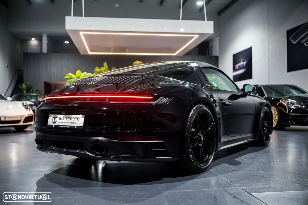 Porsche 911 (992) Targa 4 GTS PDK - 10