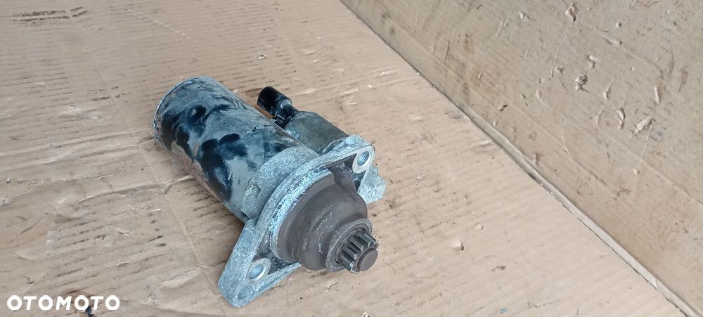 Rozrusznik starter silnika Skoda Fabia II 1.6 TDI - 7