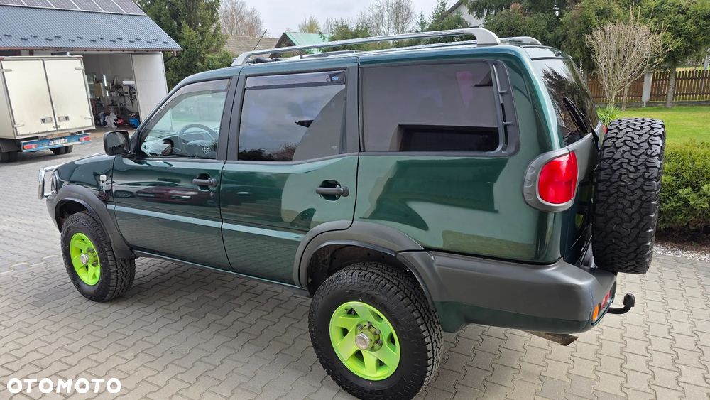 Nissan Terrano 2.7 TDi Comfort - 12