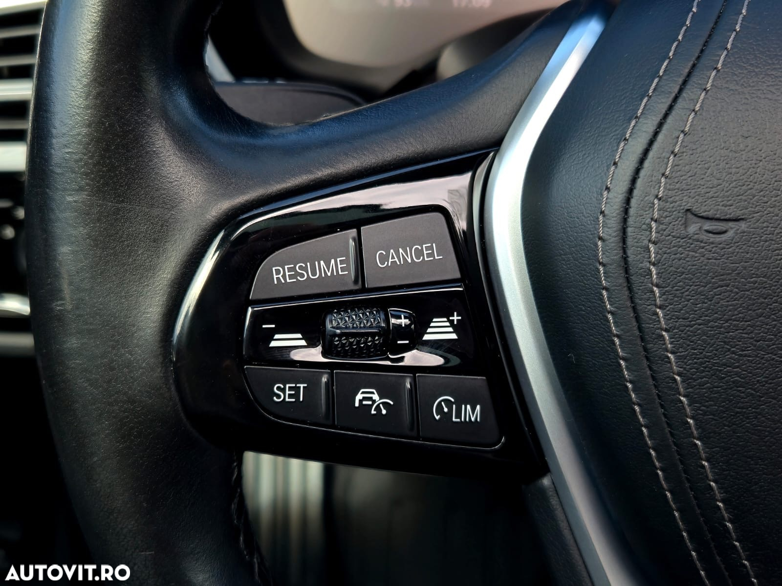 BMW Seria 5 520d Touring Aut. Luxury Line - 40