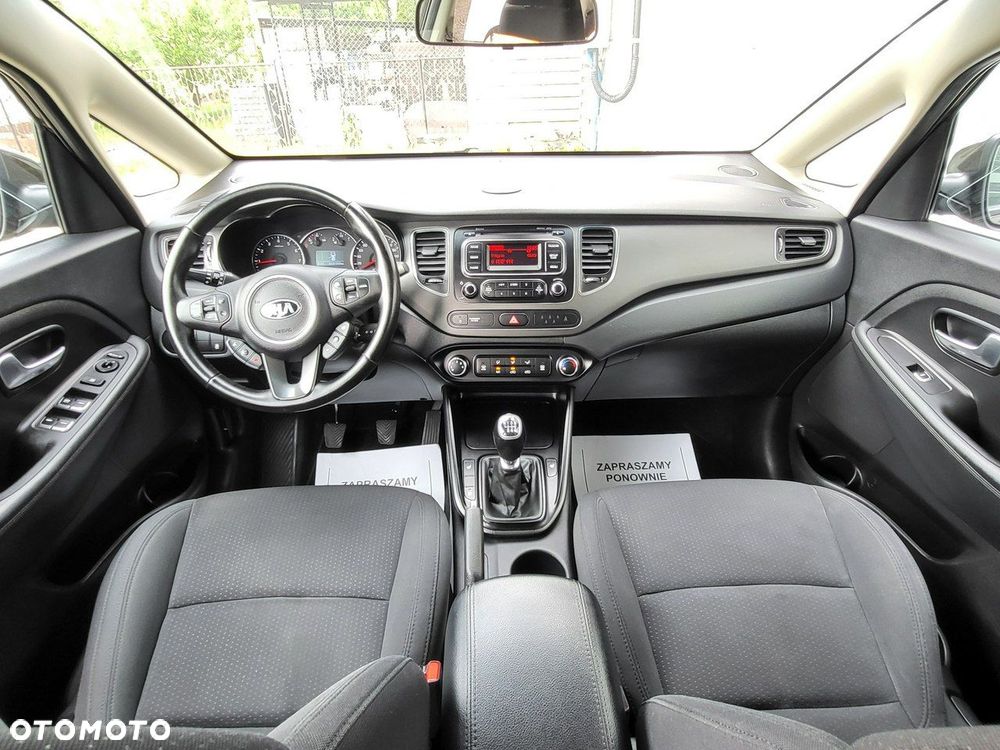 Kia Carens - 5