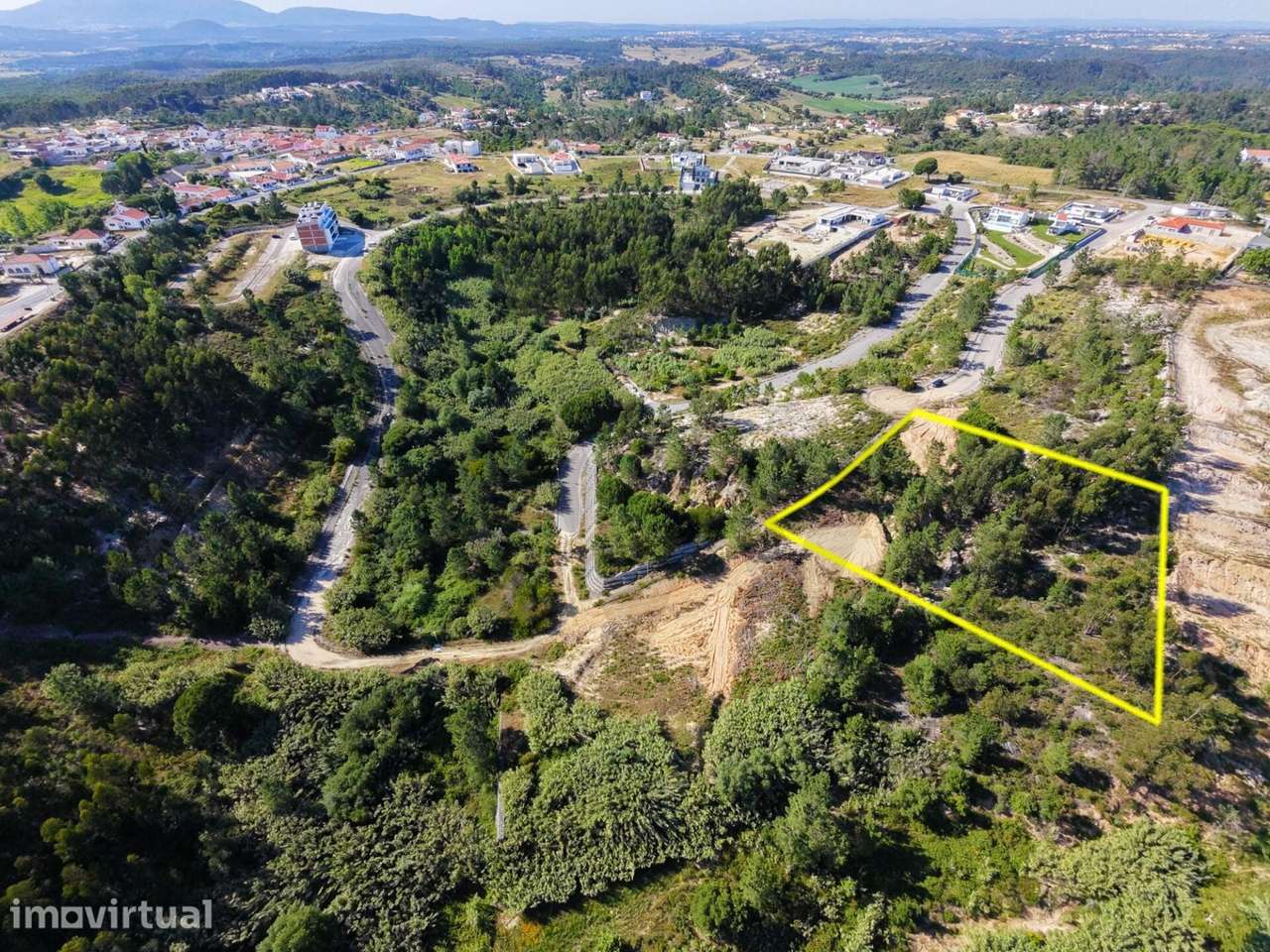 Terreno Urbano com Vista Panorâmica Ideal para Moradia de Luxo - Azamb - Grande imagem: 3/25