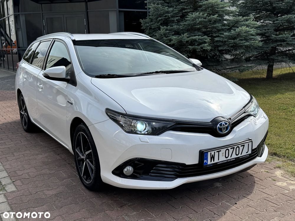 Toyota Auris 1.8 VVT-i Hybrid Automatik Touring Sports Edition S+ - 2