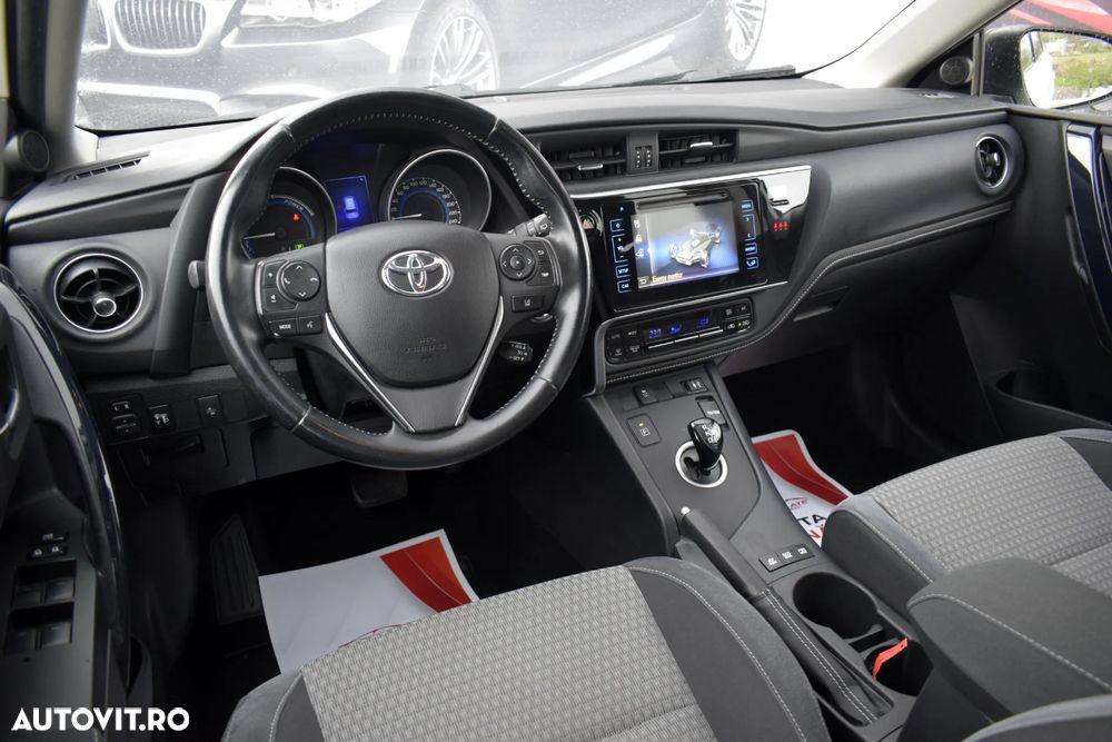 Toyota Auris 1.8 VVT-i Automatik Design Edition - 9