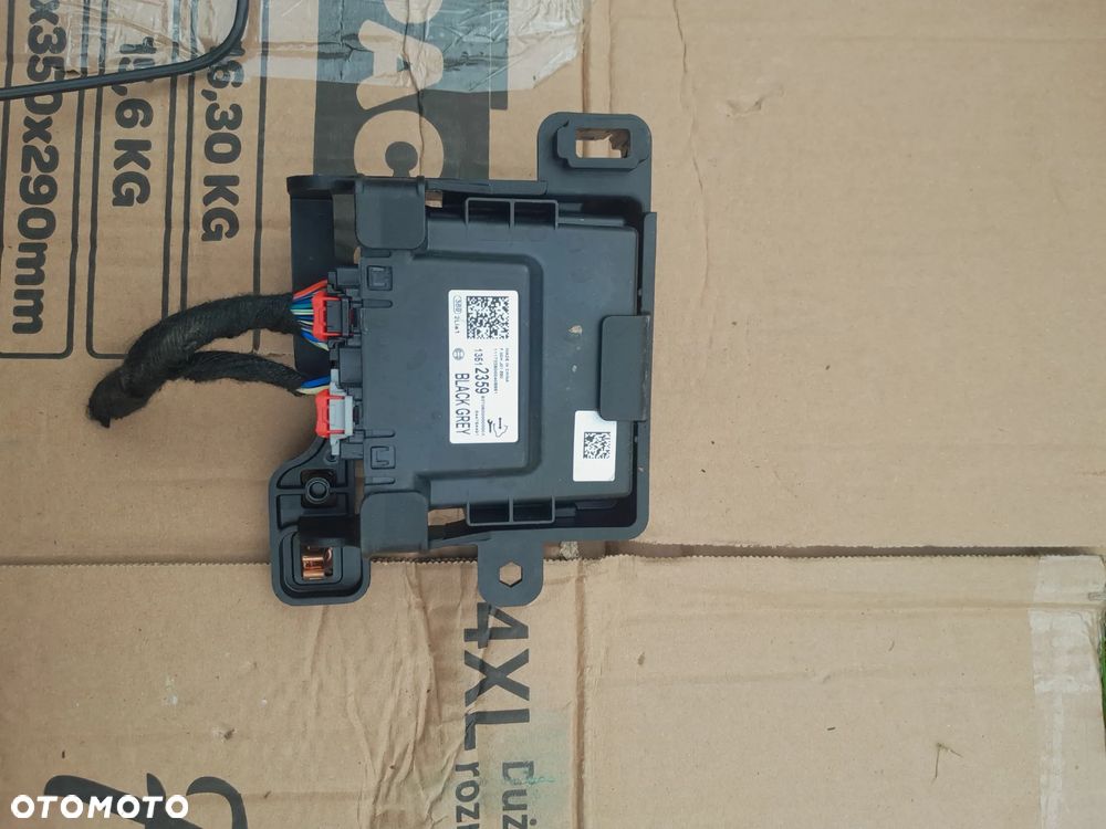13512359 moduł sterujący ECU OPEL MOKKA