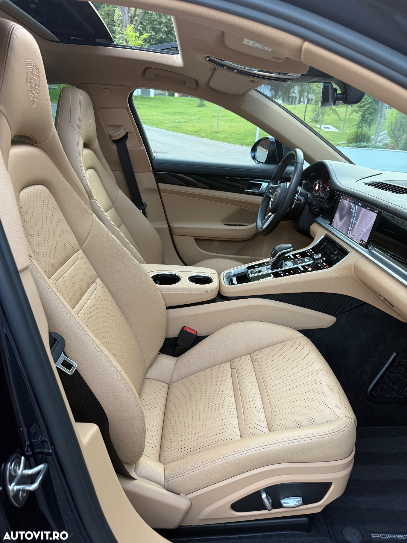 Porsche Panamera 4 Sport Turismo - 16