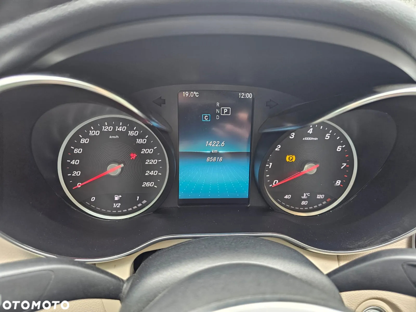 Mercedes-Benz Klasa C 300 4MATIC 9G-TRONIC - 21