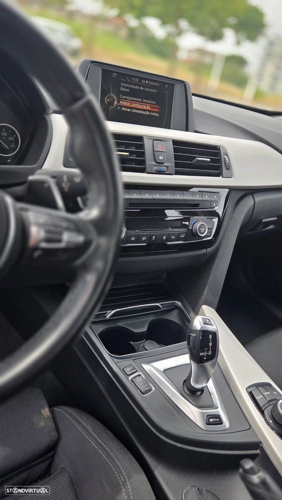 BMW 330 e iPerformance - 10